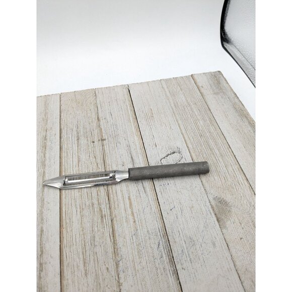 Rada Vegetable Peeler Peeling 7 1/4" Stainless Steel 3 3/4" Blade Advertising #2 - Picture 4 of 8